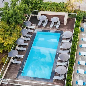 Ibis Styles Aeroport Arenas Otel