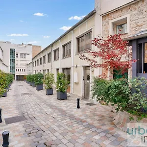 33 - Flat Av Des Champs-élysées , Paris France